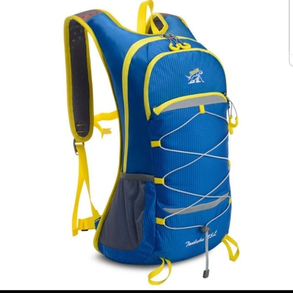 Hydration Backpack With 2L Bladder - Picture 6 of 8